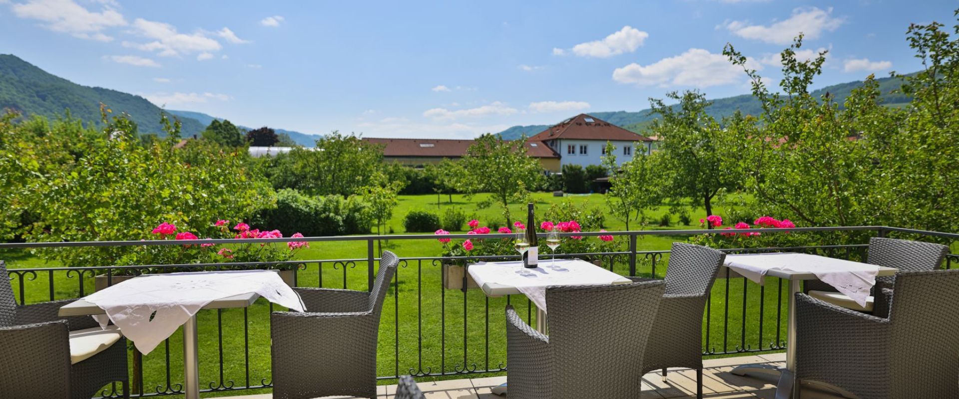 Die Terasse im Hotel Donauhof